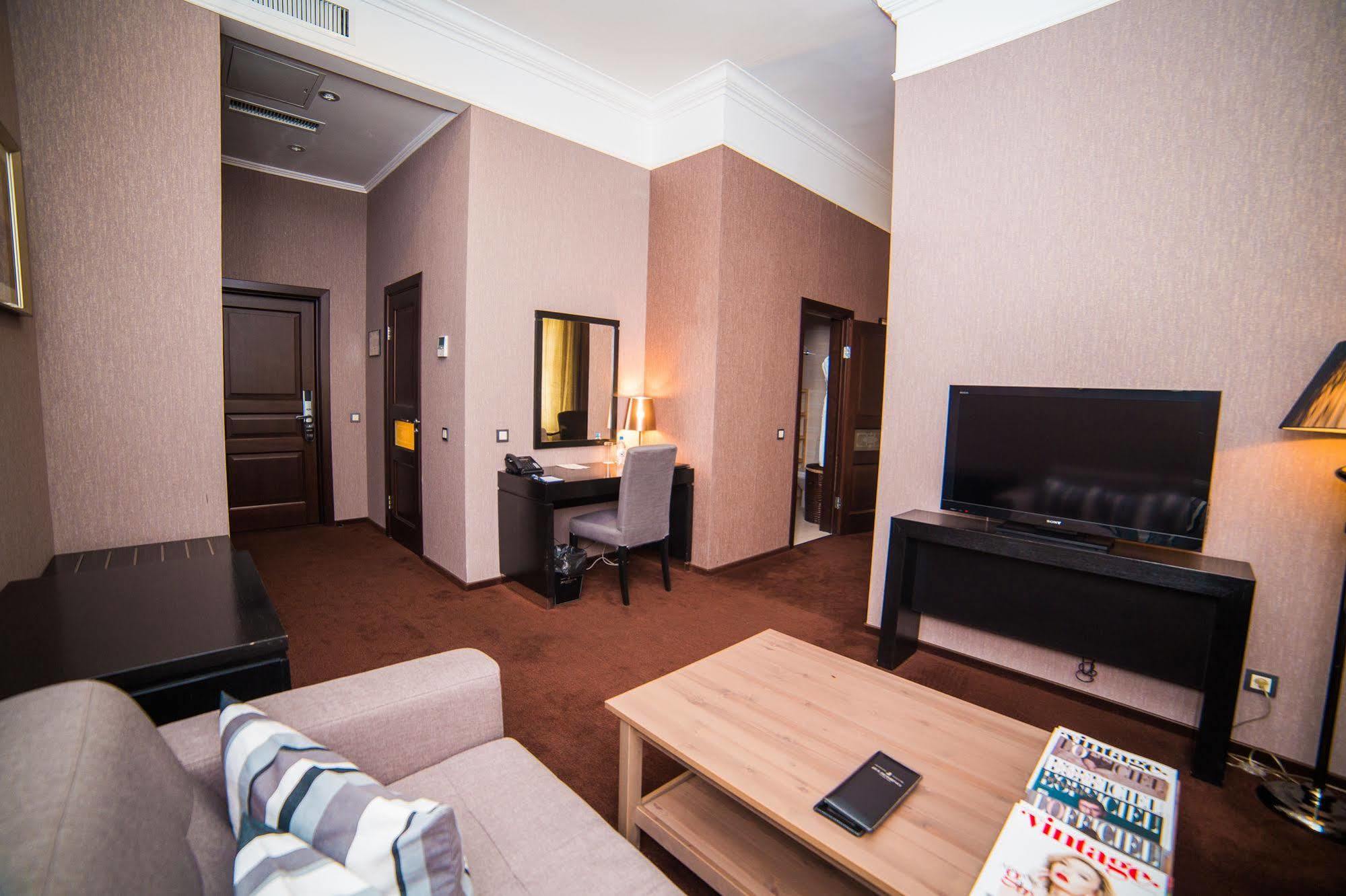 Jelsomino Boutique Hotel Αστάνα Εξωτερικό φωτογραφία