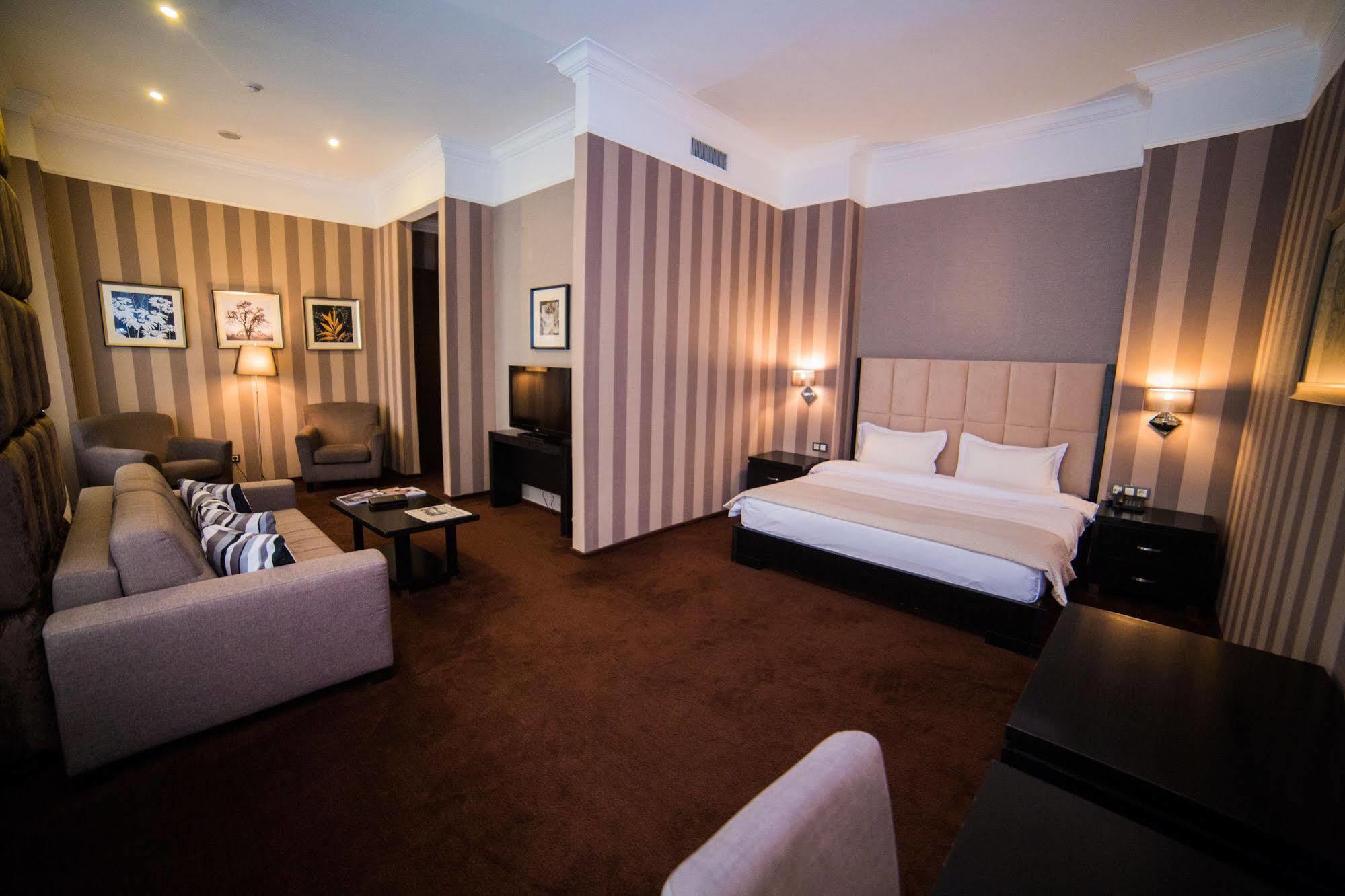 Jelsomino Boutique Hotel Αστάνα Εξωτερικό φωτογραφία