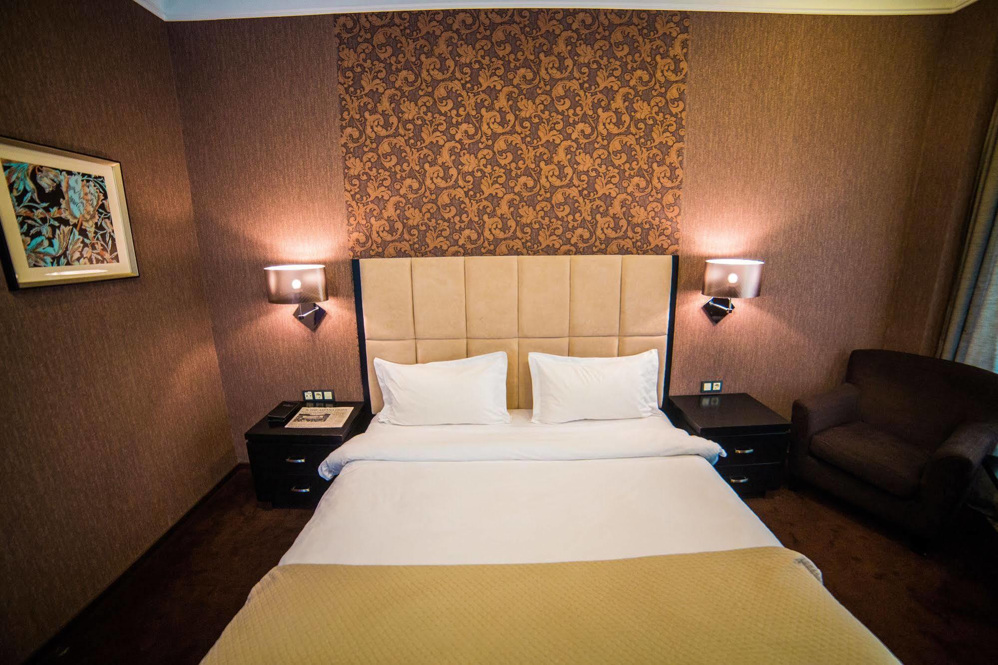 Jelsomino Boutique Hotel Αστάνα Εξωτερικό φωτογραφία