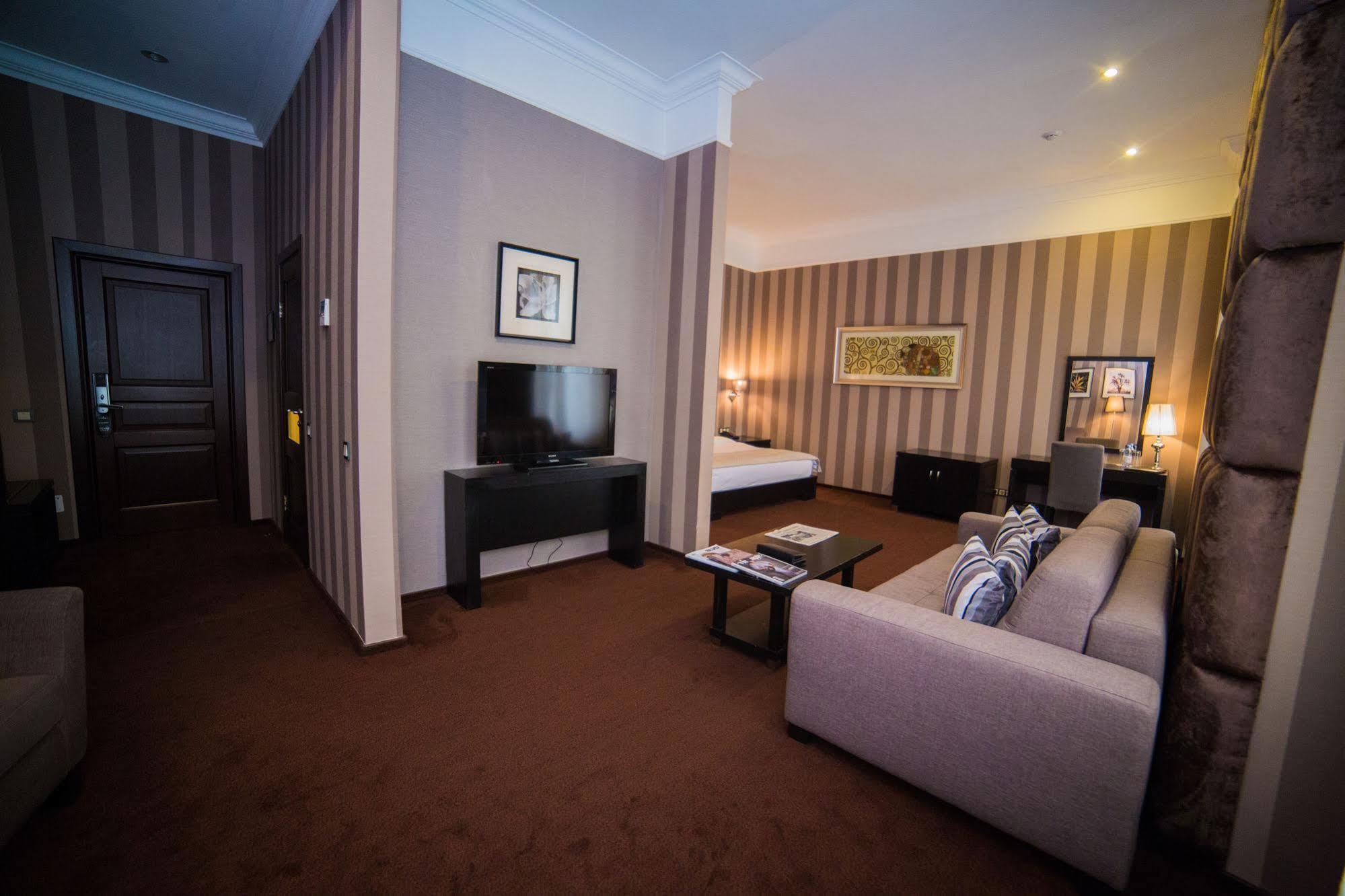 Jelsomino Boutique Hotel Αστάνα Εξωτερικό φωτογραφία